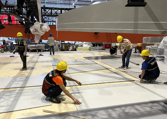 在展會搭建過程中,如何進行有效的風險評估？